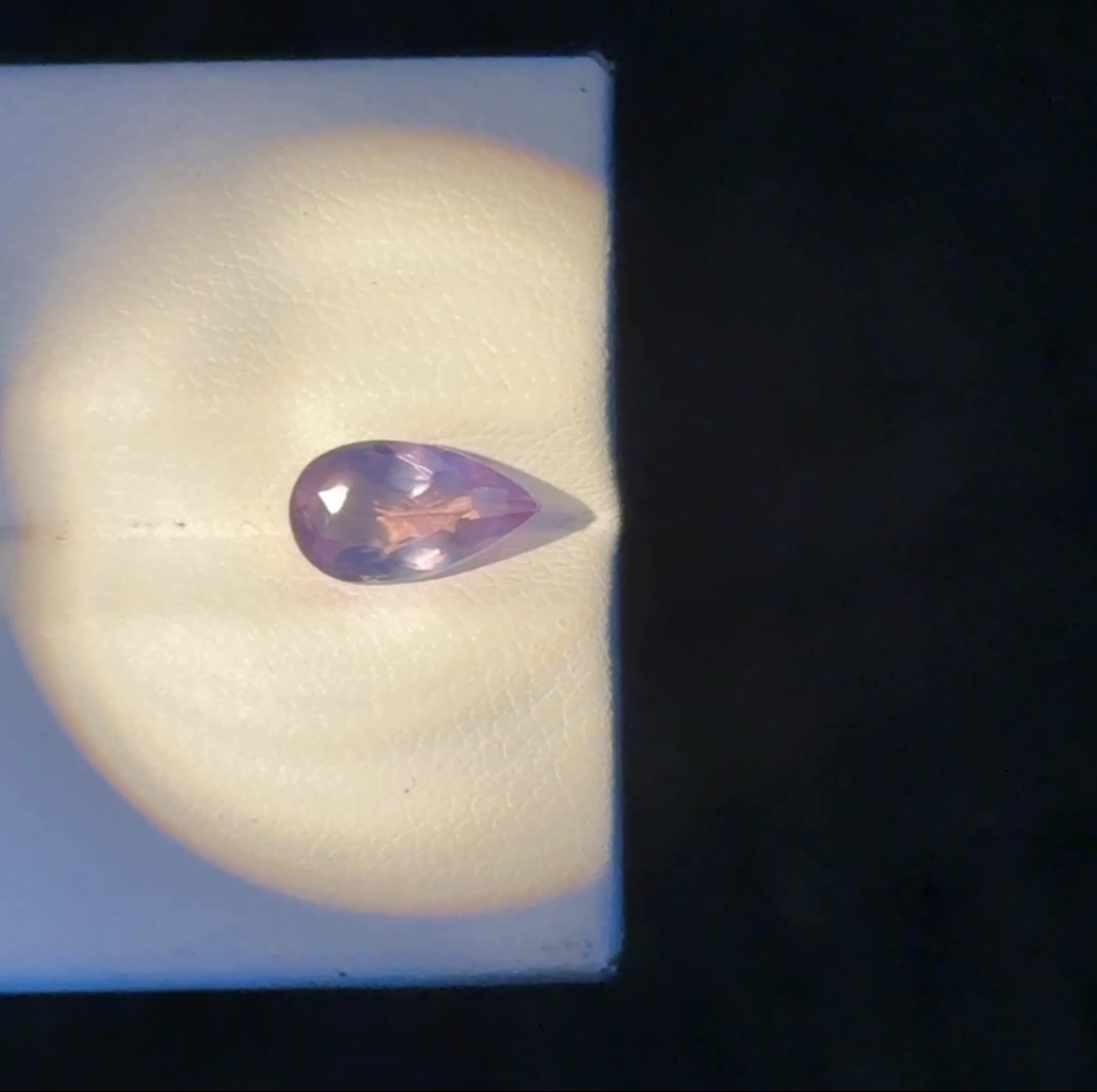natural color changing Alexandrite pear - Image 5