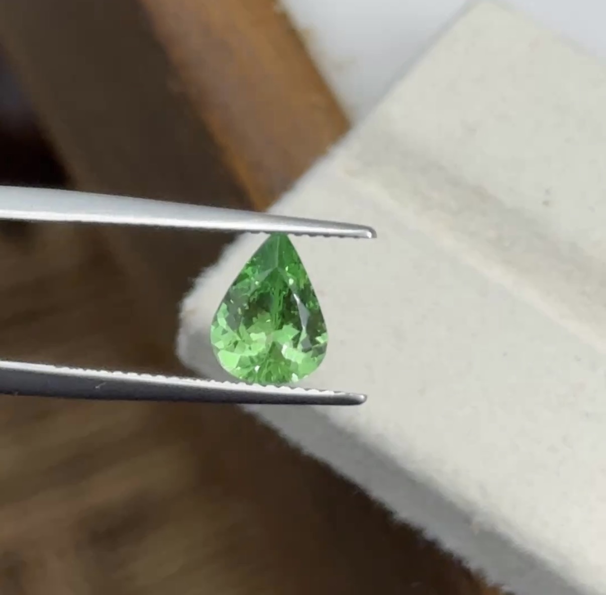 Natural tsavorite pear - Image 5