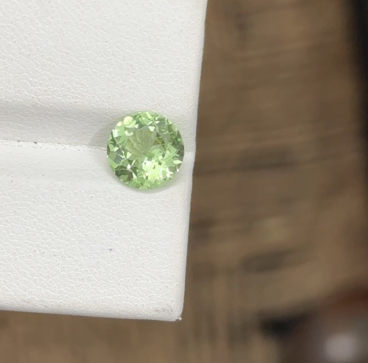 natural tsavorite round