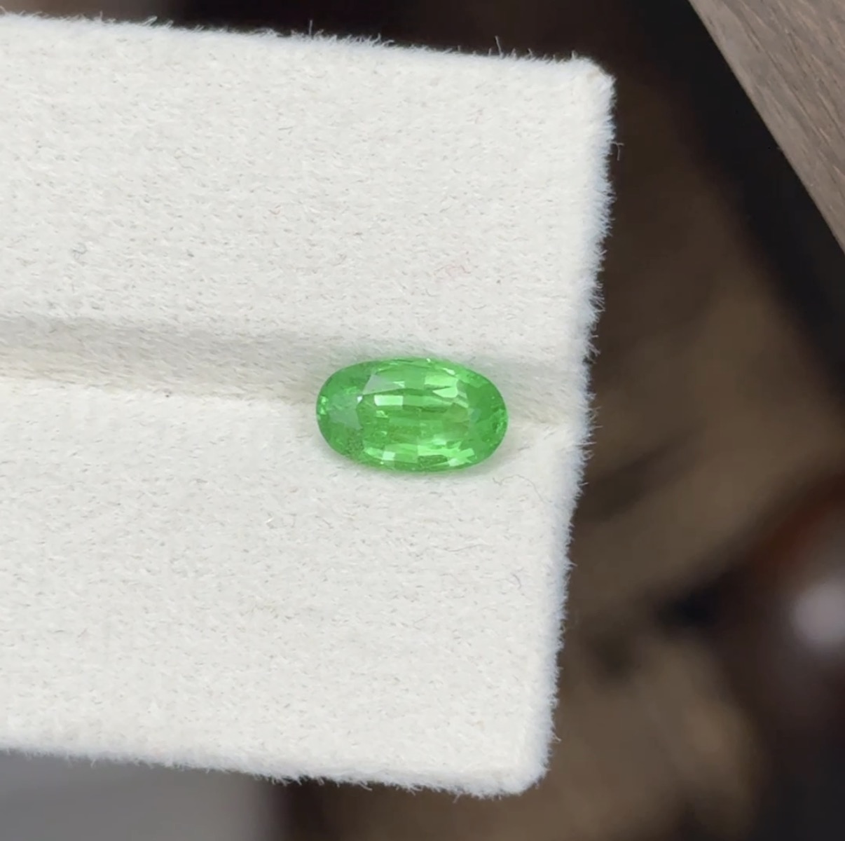 natural tsavorite oval - Image 2
