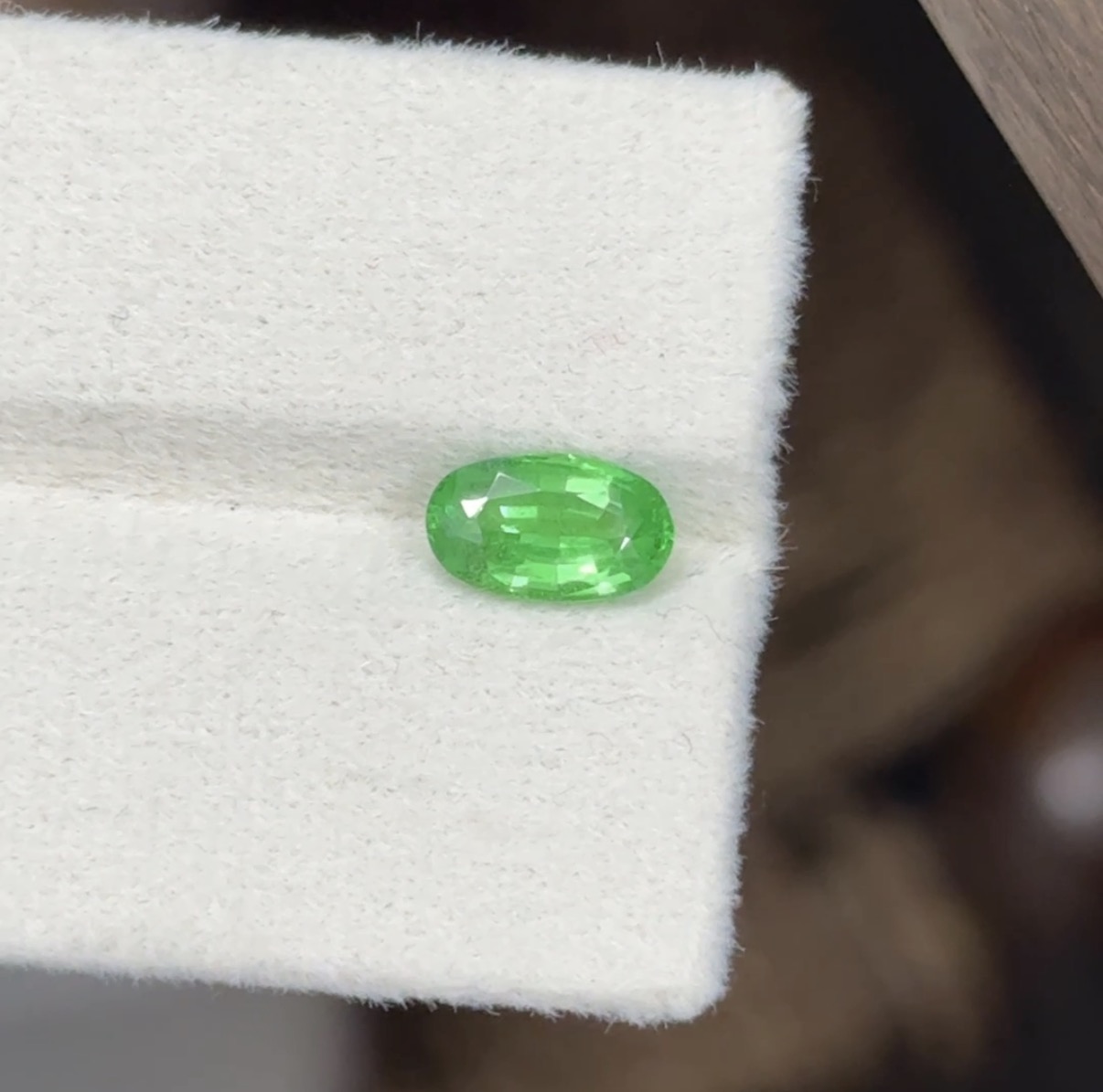 natural tsavorite oval