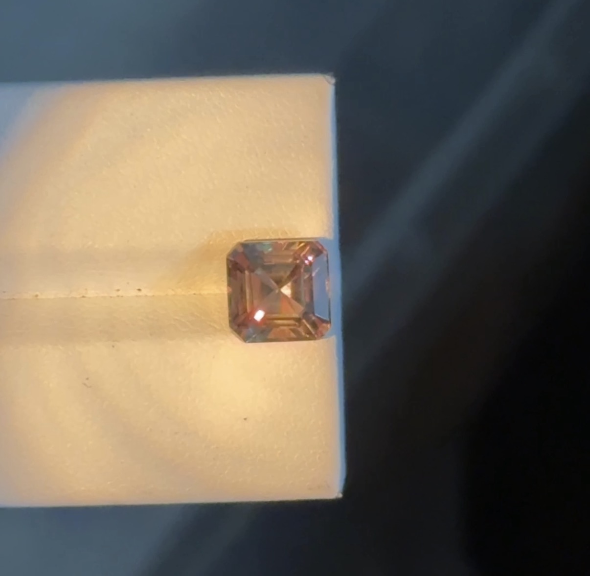 Natural zultanite - Image 4