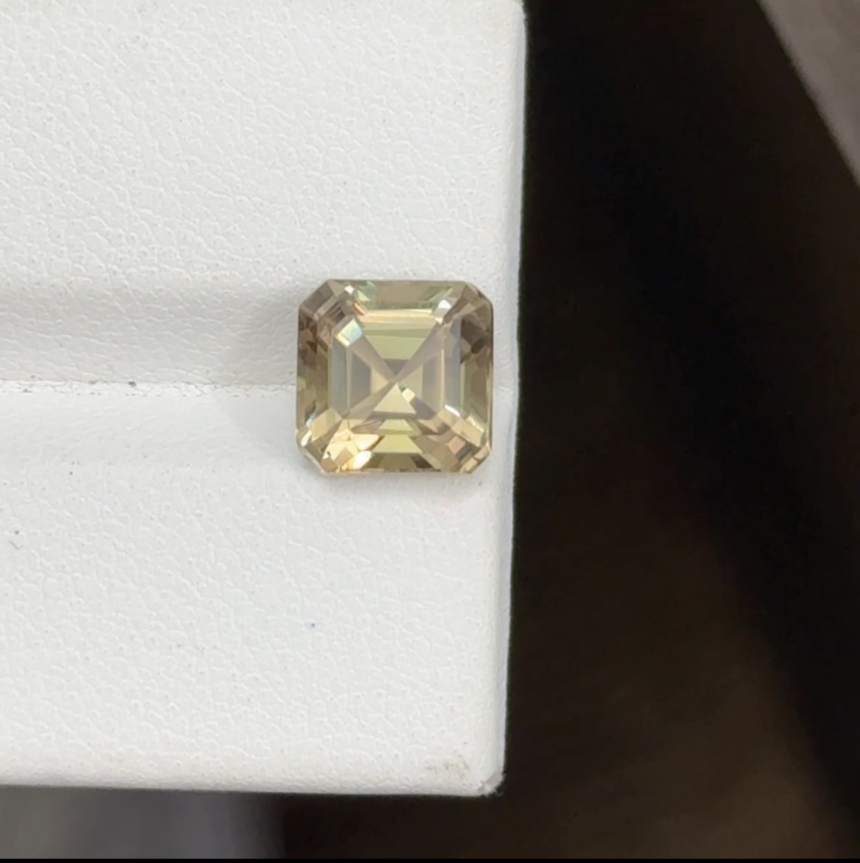 Natural zultanite - Image 2