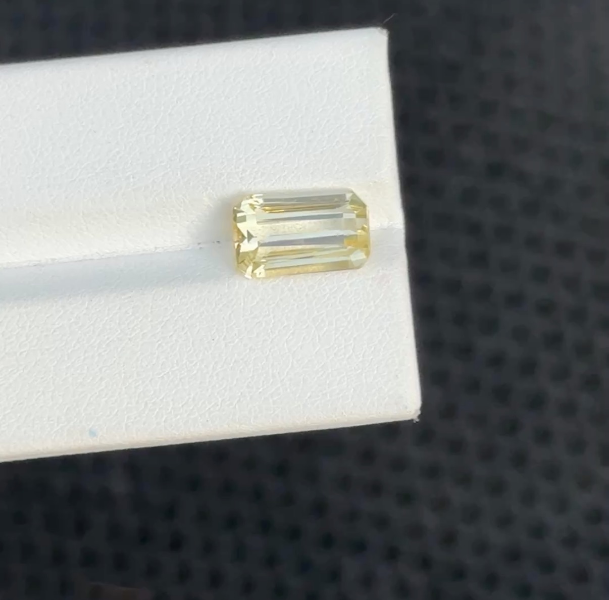 Natural No Heat Yellow Sapphire Octagon - Image 4