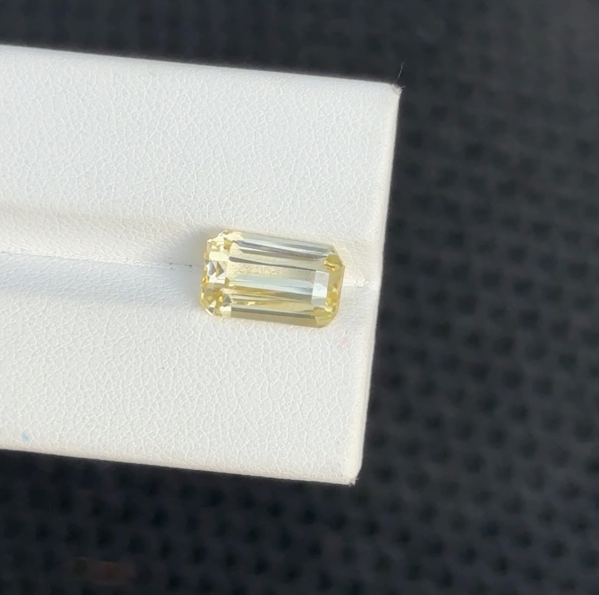 Natural No Heat Yellow Sapphire Octagon - Image 3