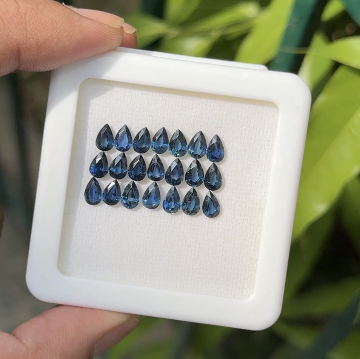 Natural Australian Blue Sapphire - Image 2
